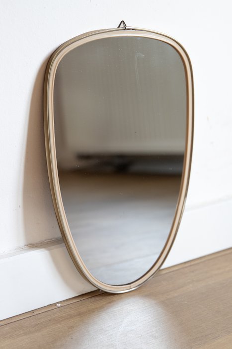 鏡  - 玻璃, 黃銅, 有機形狀的復古鏡子。