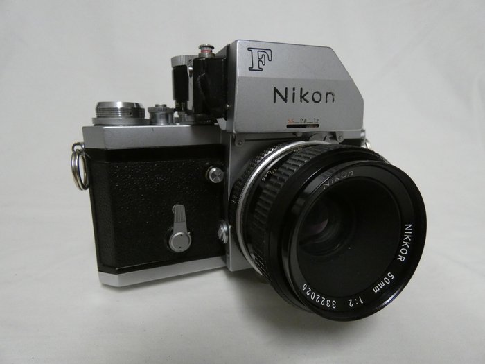 Nikon F Ftn + Nikkor 50 mm 1:2 Analoge Kamera