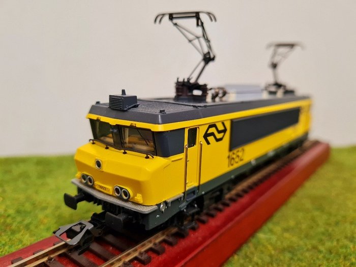 Märklin H0轨 - 37177 - 电力机车 (1) - 1600 系列带有乌得勒支市徽章，带声音 - NS