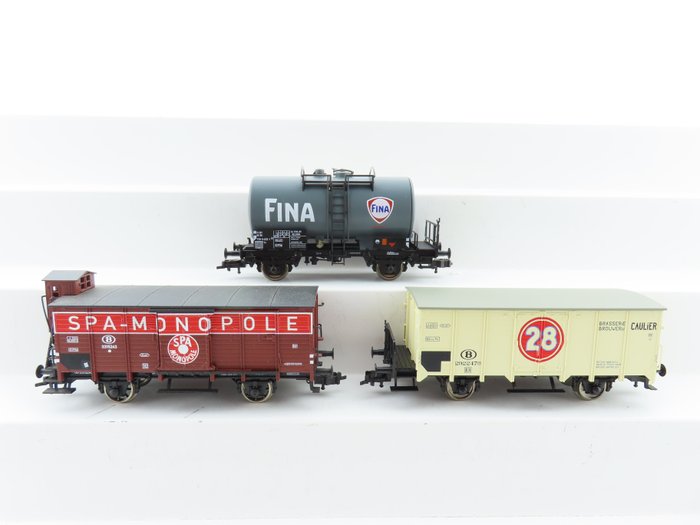 Fleischmann H0 - 86 5348BK/535808K/541301K - Modellbahn-Güterwagen (3) - 3x 2-achsige Güterwagen, darunter ein gedeckter Wagen mit der Aufschrift „Spa Monopole“ - NMBS