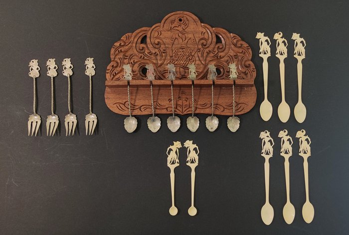 Spoon rack, spoons and cake forks with Wayang figures - Indonesia  (No Reserve Price)