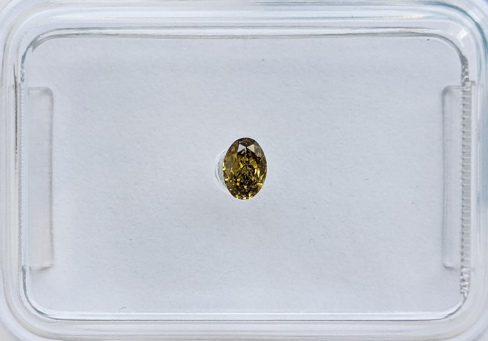 鑽石 - 0.10 ct - 橢圓形 - fancy intens yellowish green - SI1, No Reserve Price