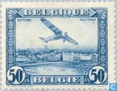 Fokker F.VII boven steden